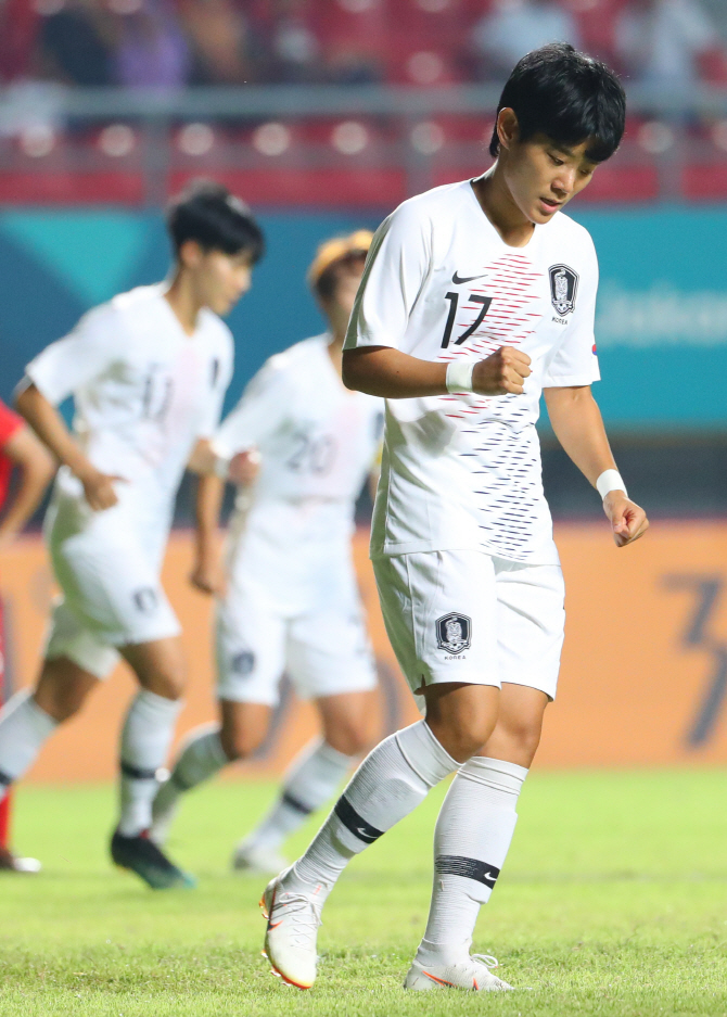 한국 여자축구, 인도네시아에 12-0 대승...홍콩과 8강전