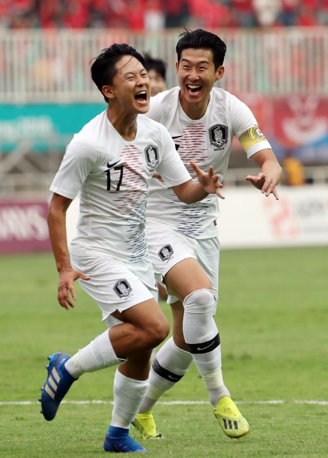 이승우, 전반 6분 만에 선제골...한국 1-0 리드