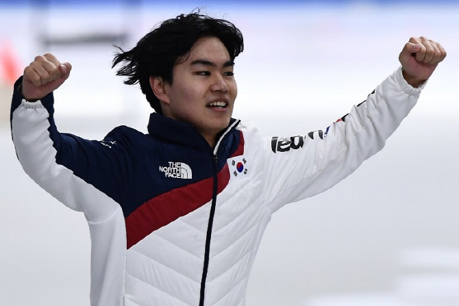 '빙상 장거리 기대주' 김민석, 월드컵 3차 1500m 동메달