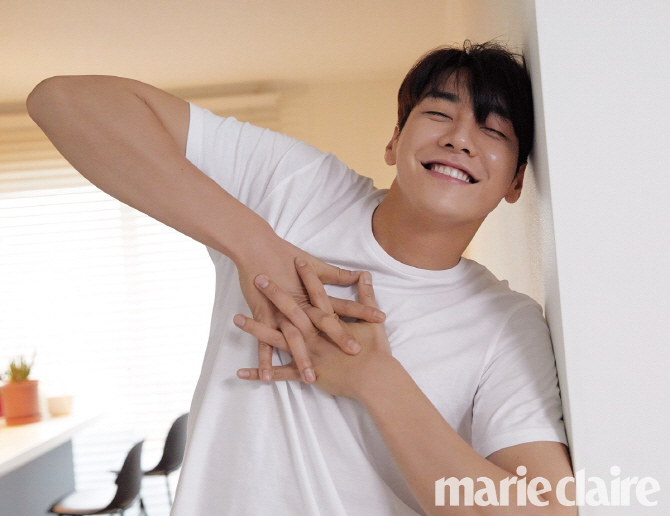 김영광, 특유의 환한 미소                                                                                                                                                                          