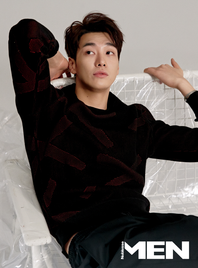 김영광, 완벽한 비율과 아우라                                                                                                                                                                      