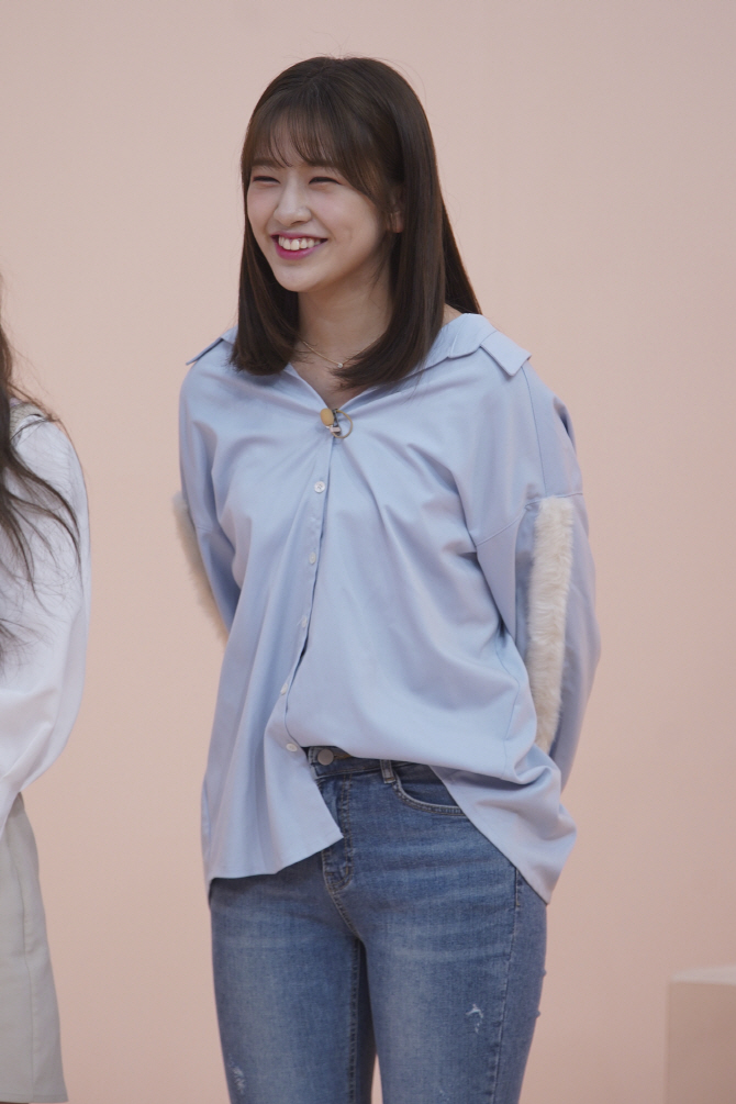아이돌룸' 예능 블루칩 안유진 "데뷔 전부터 정형돈 팬"
