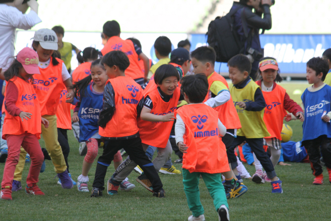 어린이날 스포츠팬은 더 즐겁다...야구·축구·골프 최고 빅매치