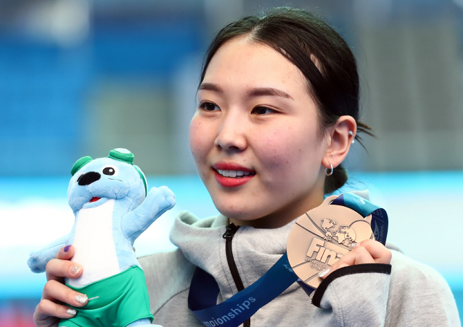  김수지, 한국 다이빙 사상 첫 메달…여자 1ｍ 동메달