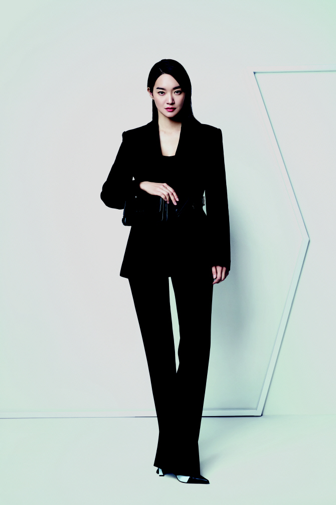 신민아, 여신 미모                                                                                                                                                                                 