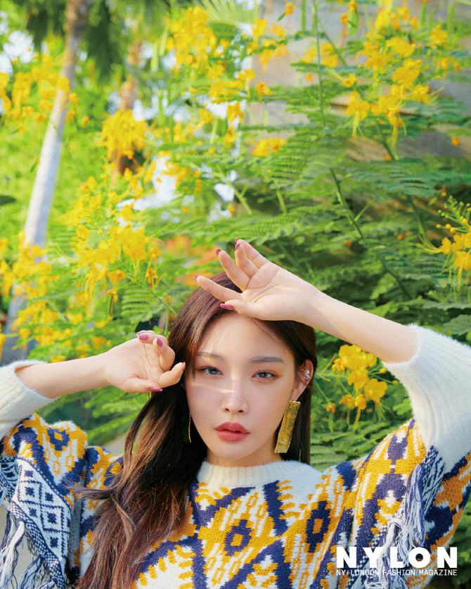 청하, 매혹적인 눈빛                                                                                                                                                                               