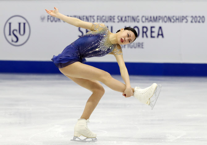  유영 '혼신의 연기'                                                                                                                                                                     