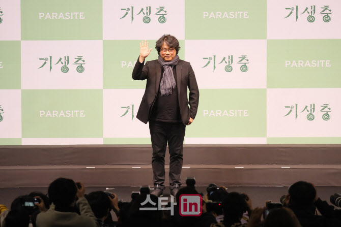 봉준호, 세계가 주목하는 감독                                                                                                                                                                      