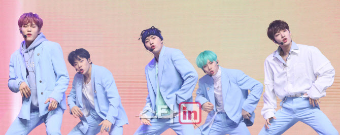 MCND, 풋풋한 신인 아이돌                                                                                                                                                                          