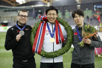 '단거리 간판' 차민규, 세계스프린트선수권 종합 3위 쾌거