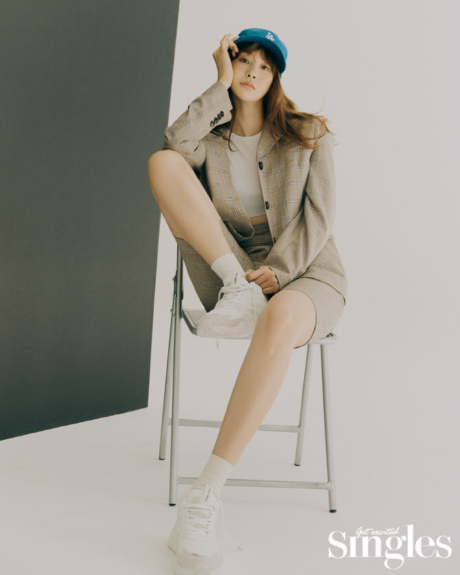 유인영, 시선강탈 '매니시룩'                                                                                                                                                             