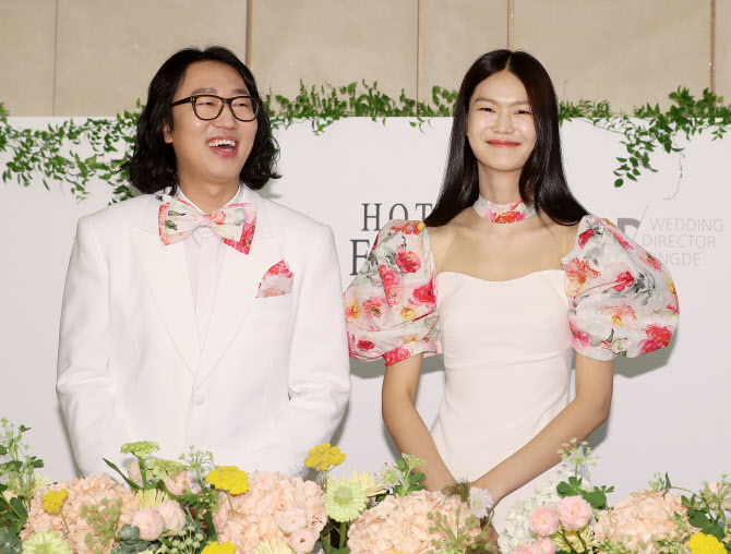 김경진-전수민 '우리 결혼합니다!'                                                                                                                                                              