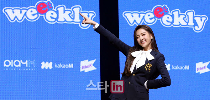 위클리 박소은, '데뷔했어요!'                                                                                                                                                            
