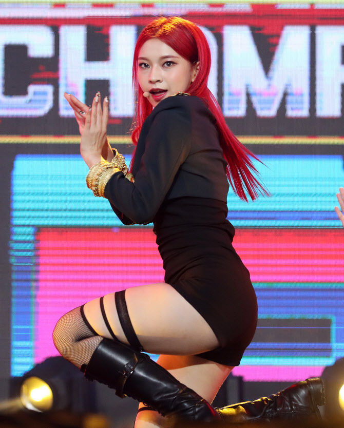 써드아이 유림 '넘치는 섹시함'                                                                                                                                                                 