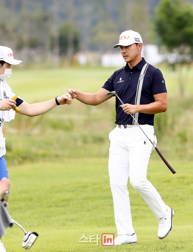  홍순상 '버디 성공'                                                                                                                                                                     