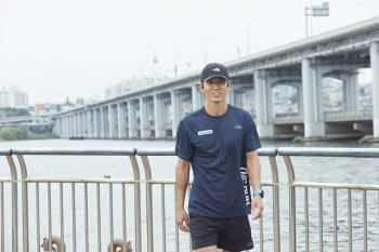 '기부천사' 션, 장애 어린이 위해 달린다