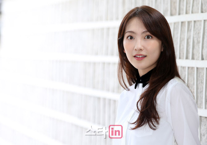 5년만에 한국 복귀한 배우 강지영                                                                                                                                                                   