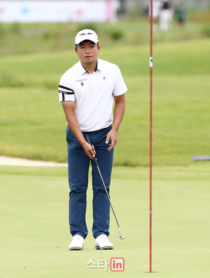  김승혁 '버디를 노려보자'                                                                                                                                                               