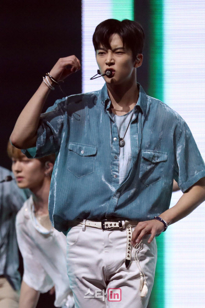 SF9 로운, '독보적인 비주얼'                                                                                                                                                             