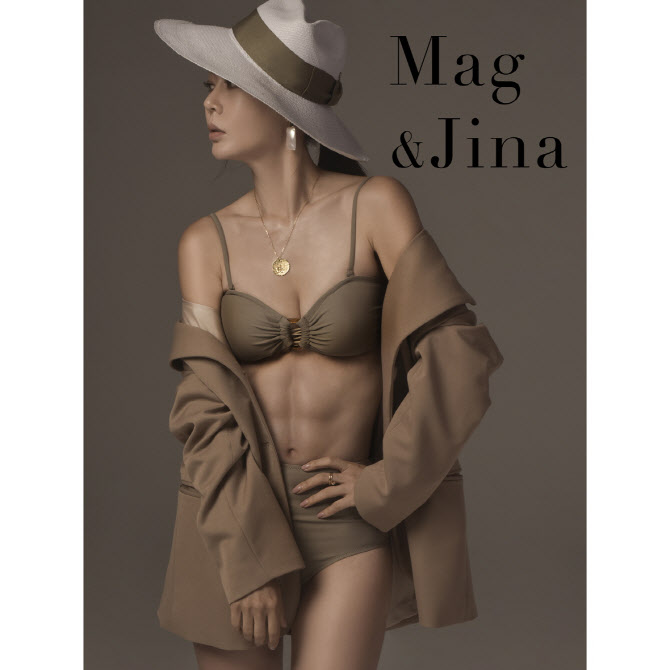 안선영, 선명한 복근 눈길                                                                                                                                                                          