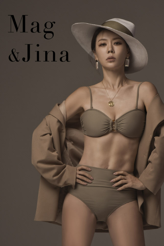 안선영, 파격 화보 공개 '완벽 라인'                                                                                                                                                            