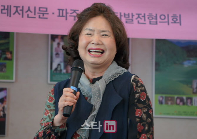 파주 보육원 윤하경 원장 '보육원에 큰 도움됩니다'                                                                                                                                        