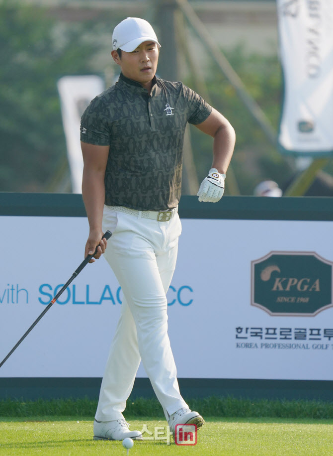 서요섭 '타깃보며 준비한다'                                                                                                                                                              