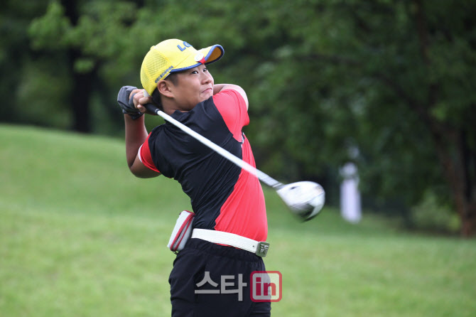 남자 초등부 2위 박재현의 티샷                                                                                                                                                                     