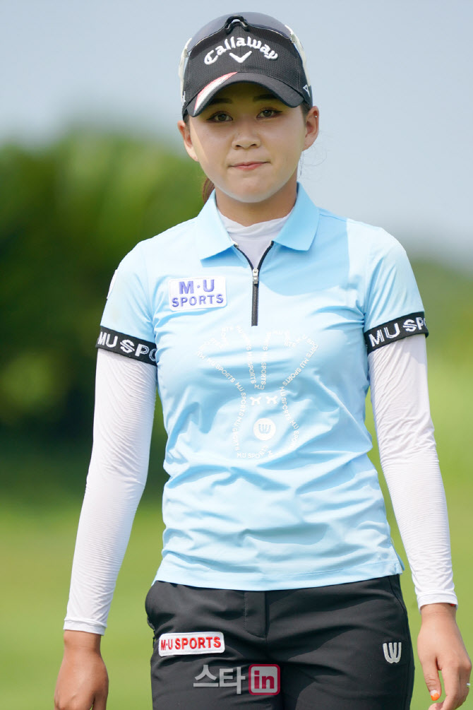 이제영 '버디로 기분전환해야죠'                                                                                                                                                          