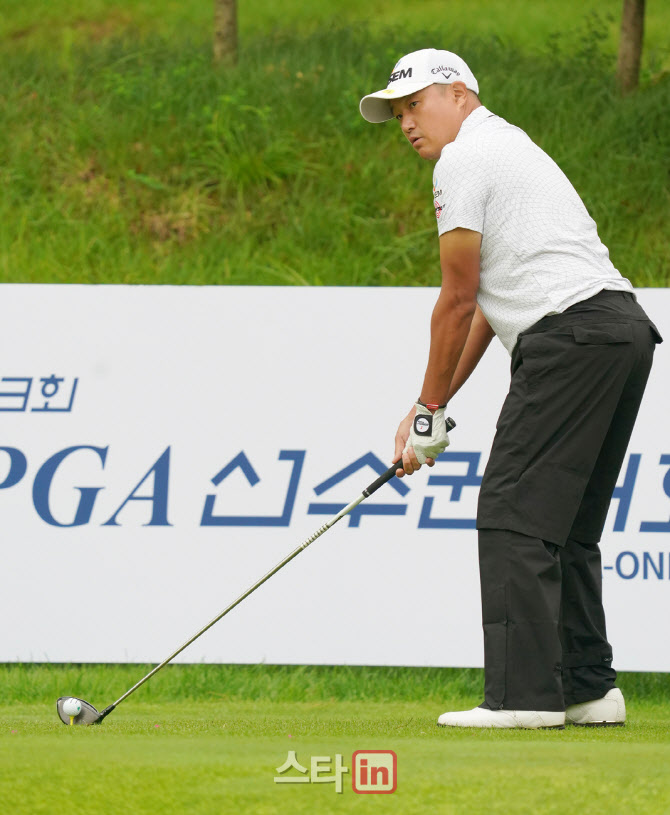 최이삭 '노련하게 타수를 줄이자'                                                                                                                                                         