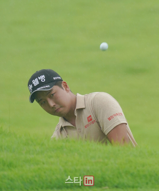 김태우 '정교하게 띄웠다''                                                                                                                                                          