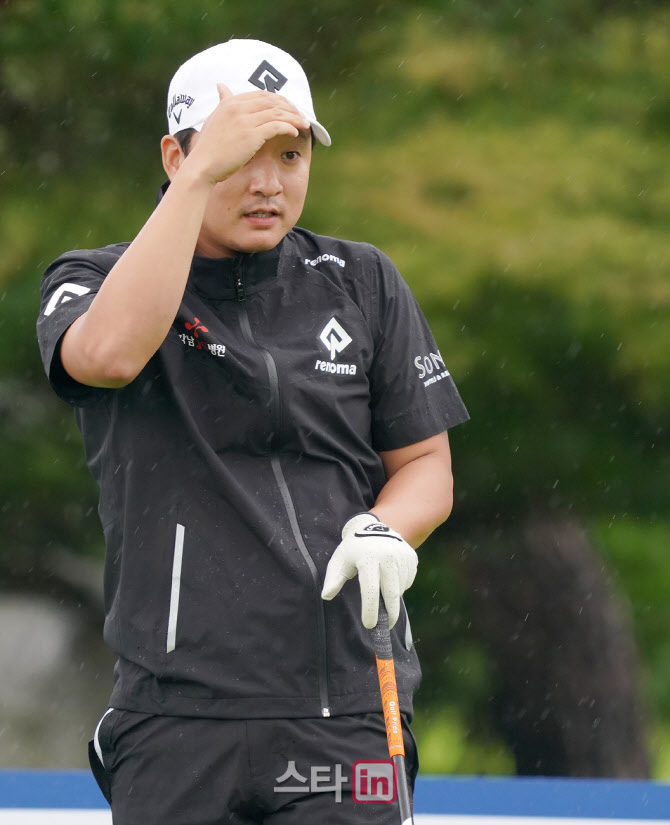 조성민 '러프는 피하자'                                                                                                                                                                  
