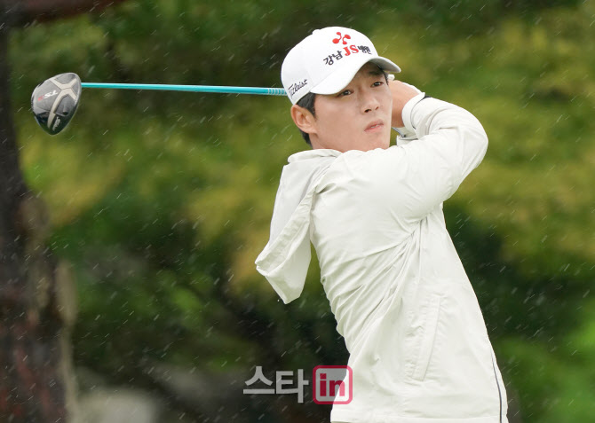 박정민 '타수를 지켜야한다'                                                                                                                                                              