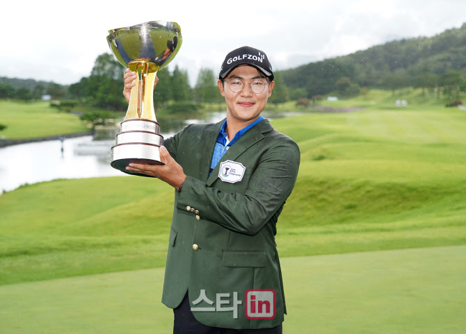 김성현 '생애 최고의 날입니다'                                                                                                                                                           