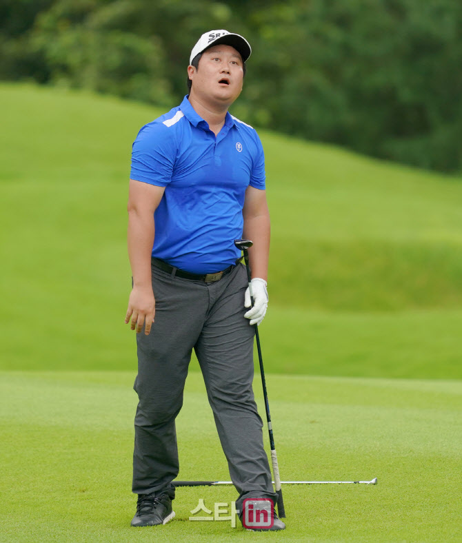 노태호 'OB는 안되는데'                                                                                                                                                                  