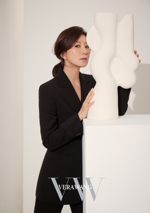 김희애 "부끄럽지 않은 필모그래피 쌓고 싶다"                                                                                                                                                   