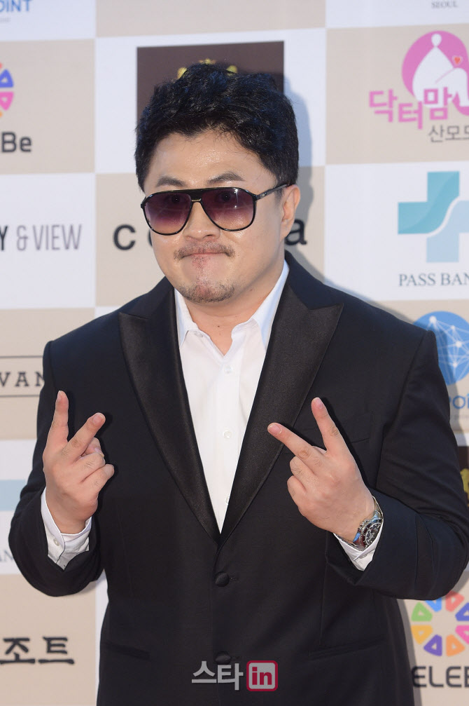 데프콘, 깜찍한 힙합비둘기~                                                                                                                                                                        