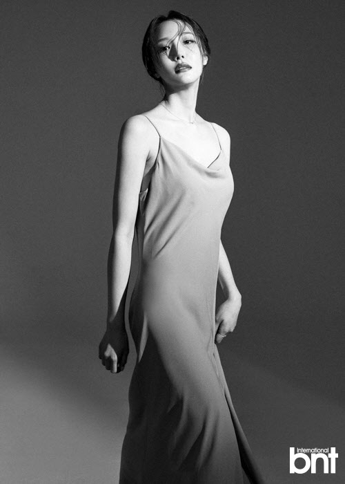 온유리 "화보촬영도 연기과정 중 하나"                                                                                                                                                    