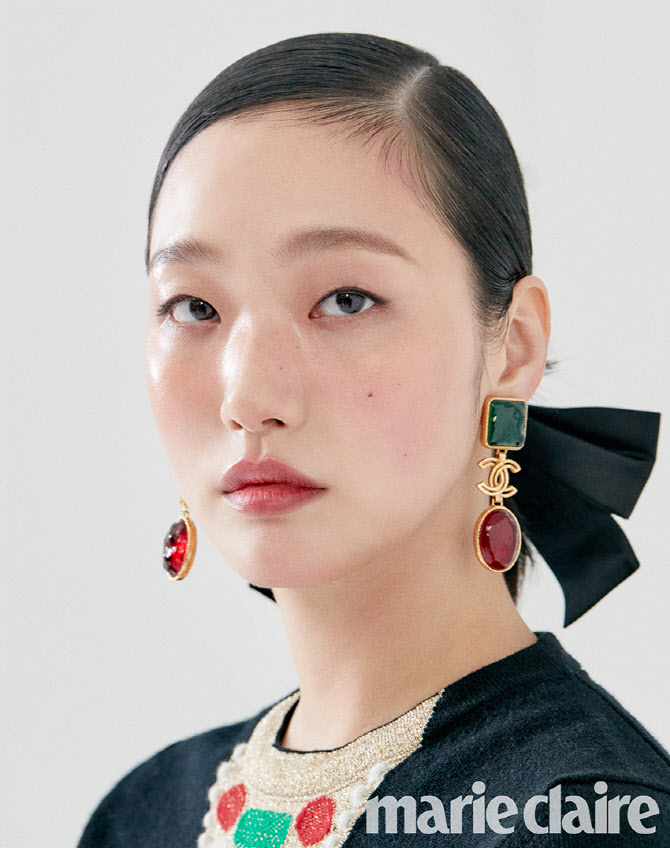  김고은, 샤넬 화보 '우아하게'                                                                                                                                                           