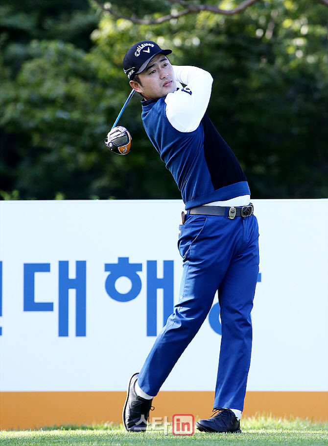  황재민의 드라이버샷                                                                                                                                                                              