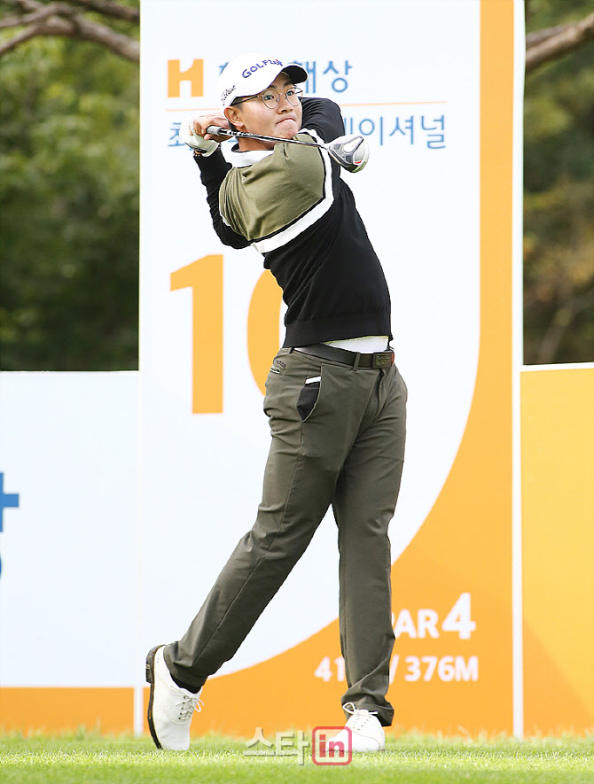  김성현 '우승컵을 향한 강한 의지'                                                                                                                                                       