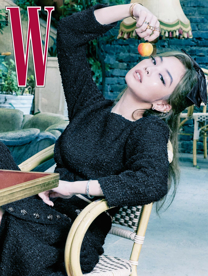 블랙핑크 제니 "무대 선 순간, 희열 느껴"                                                                                                                                                       