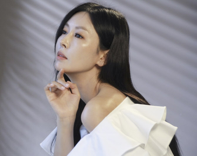  김소연, 청순미 폴폴                                                                                                                                                                              