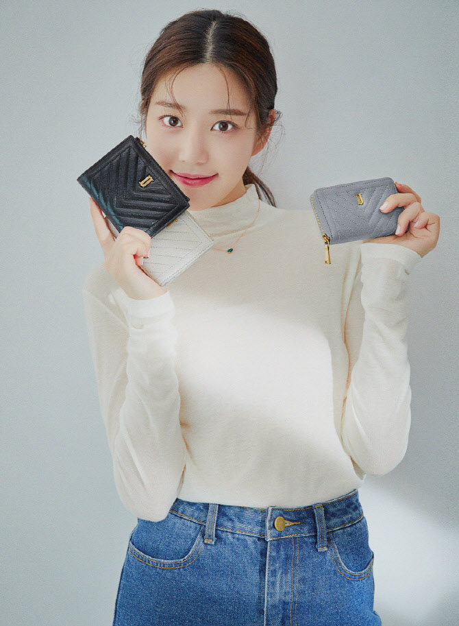 이유비, 심플한 겨울 데일리룩                                                                                                                                                                      