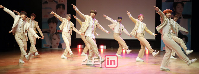 그룹 BAE173, 완벽한 '최애'그룹이 되겠습니다!                                                                                                                                            