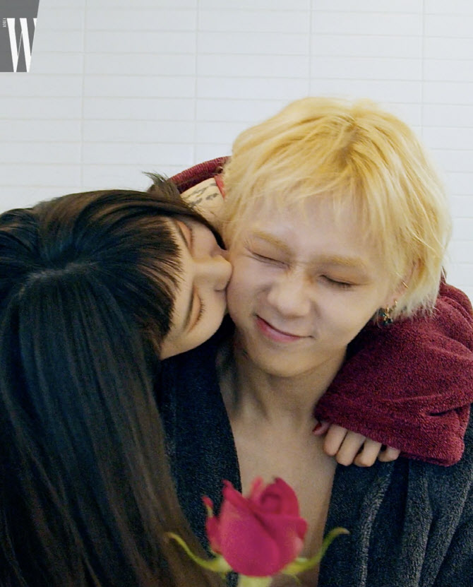 현아♡던, 애정 가득 뽀뽀                                                                                                                                                                          