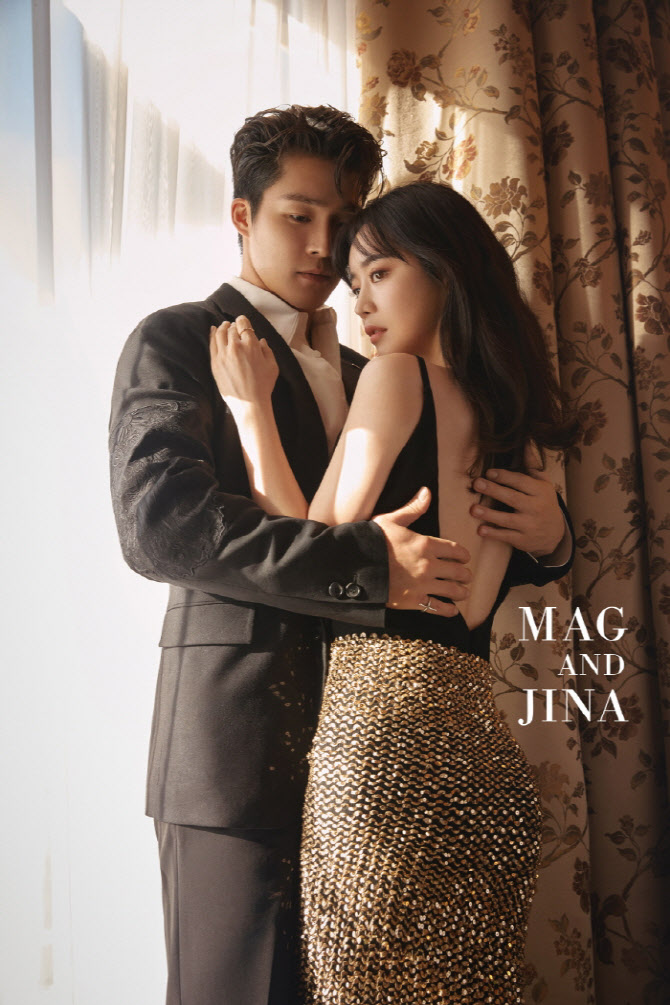 홍수아·서하준, 우아한 커플 화보                                                                                                                                                                  