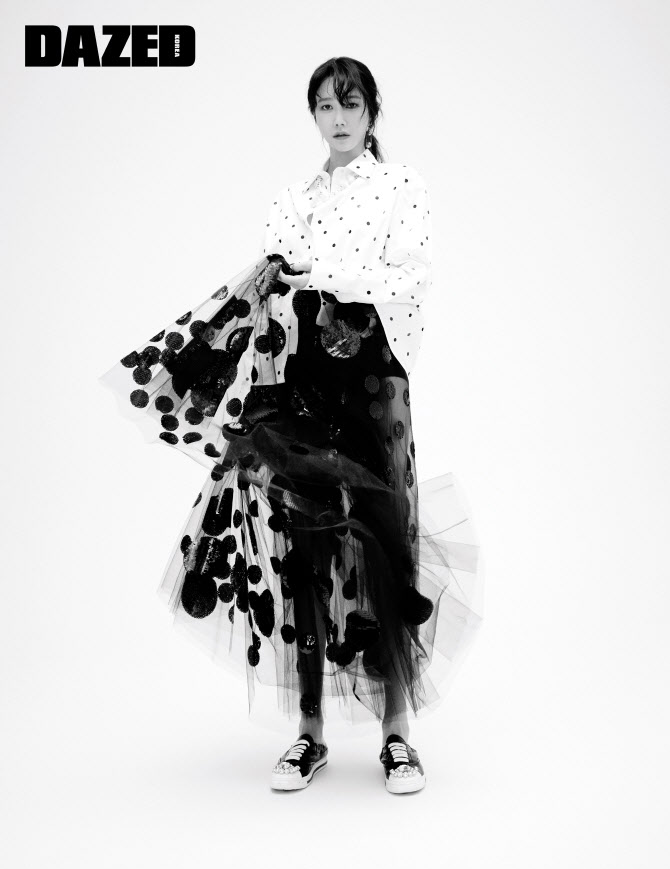 이지아, 독특한 화보 콘셉트                                                                                                                                                                        