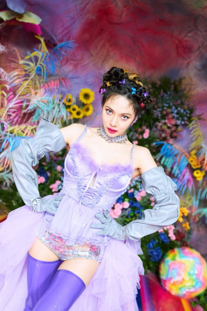 현아, ‘I’m Not Cool‘ 유니크한 스타일                                                                                                                                                           