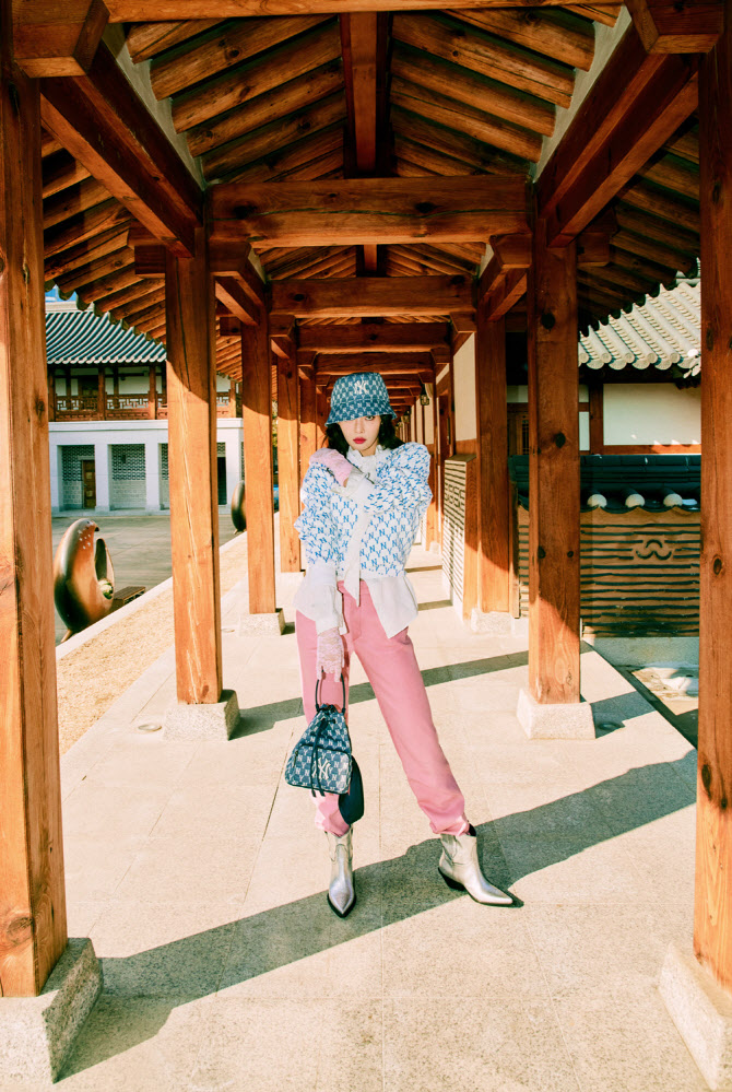  현아, 카리스마 발산                                                                                                                                                                              